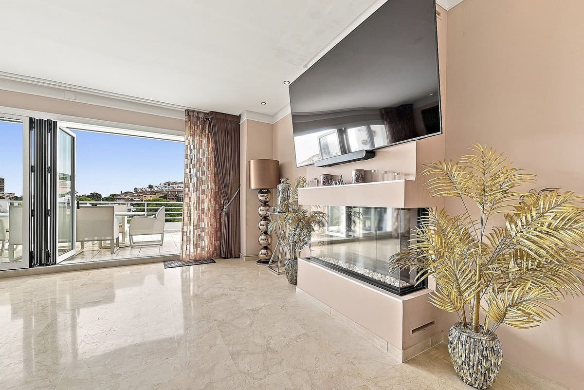 Top Floor Apartment in Benalmadena Costa — photo 7 of 10