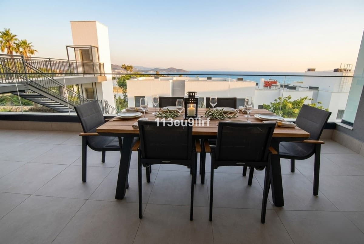 Ground Floor Apartment in Estepona — photo 4 of 10