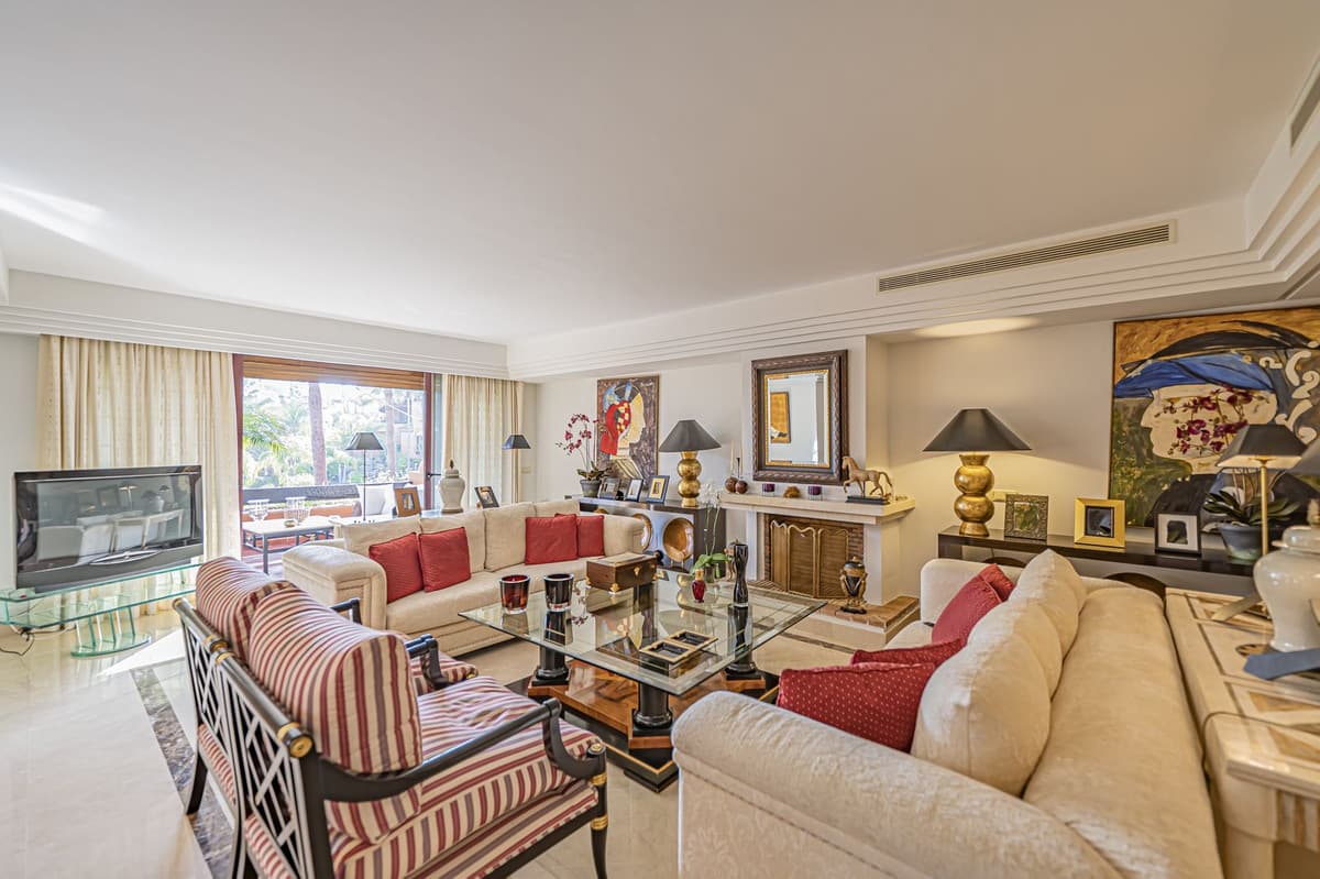 Penthouse in Puerto Banús — photo 3 of 10