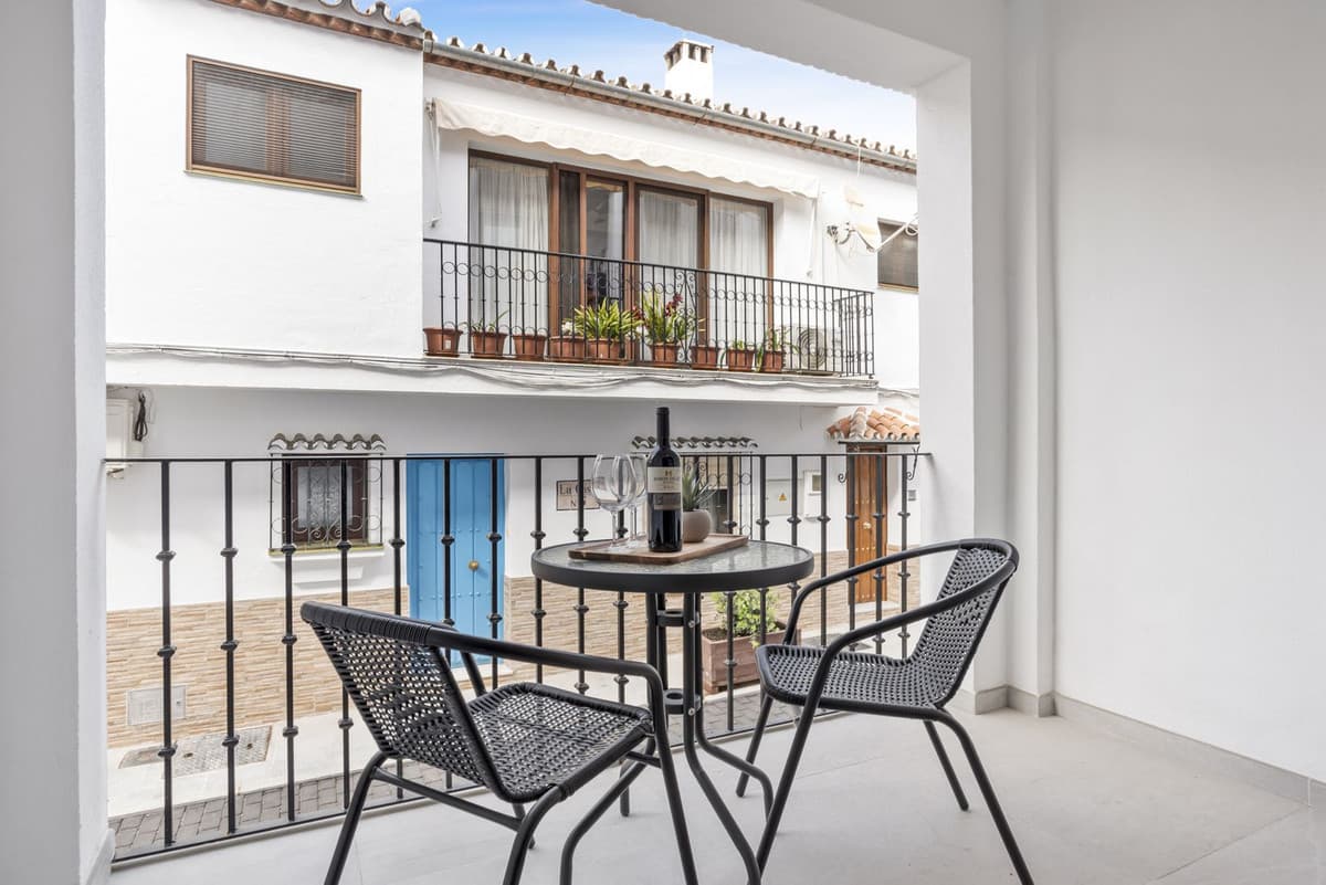Ground Floor Apartment in Benahavís — photo 5 of 10