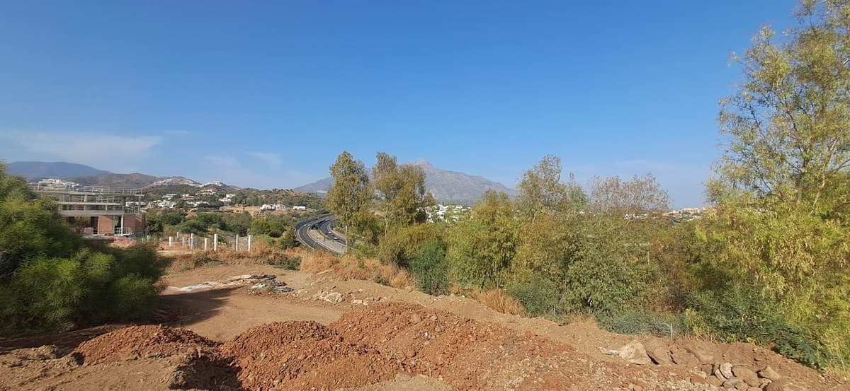 Residential Plot in La Quinta — photo 9 of 10
