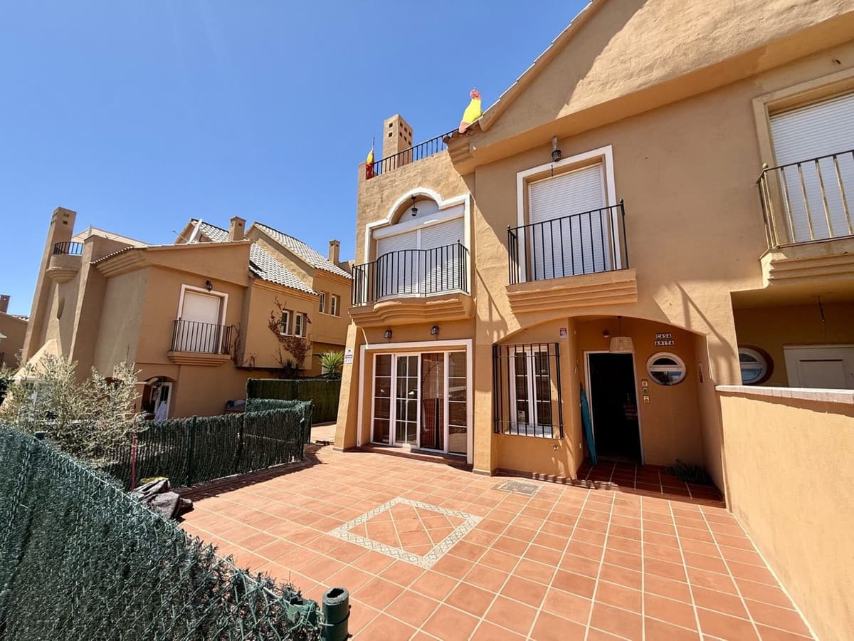 Townhouse in Riviera del Sol — photo 2 of 10