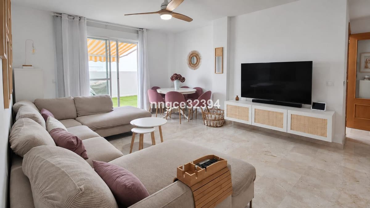 Ground Floor Apartment in Benahavís — photo 7 of 10