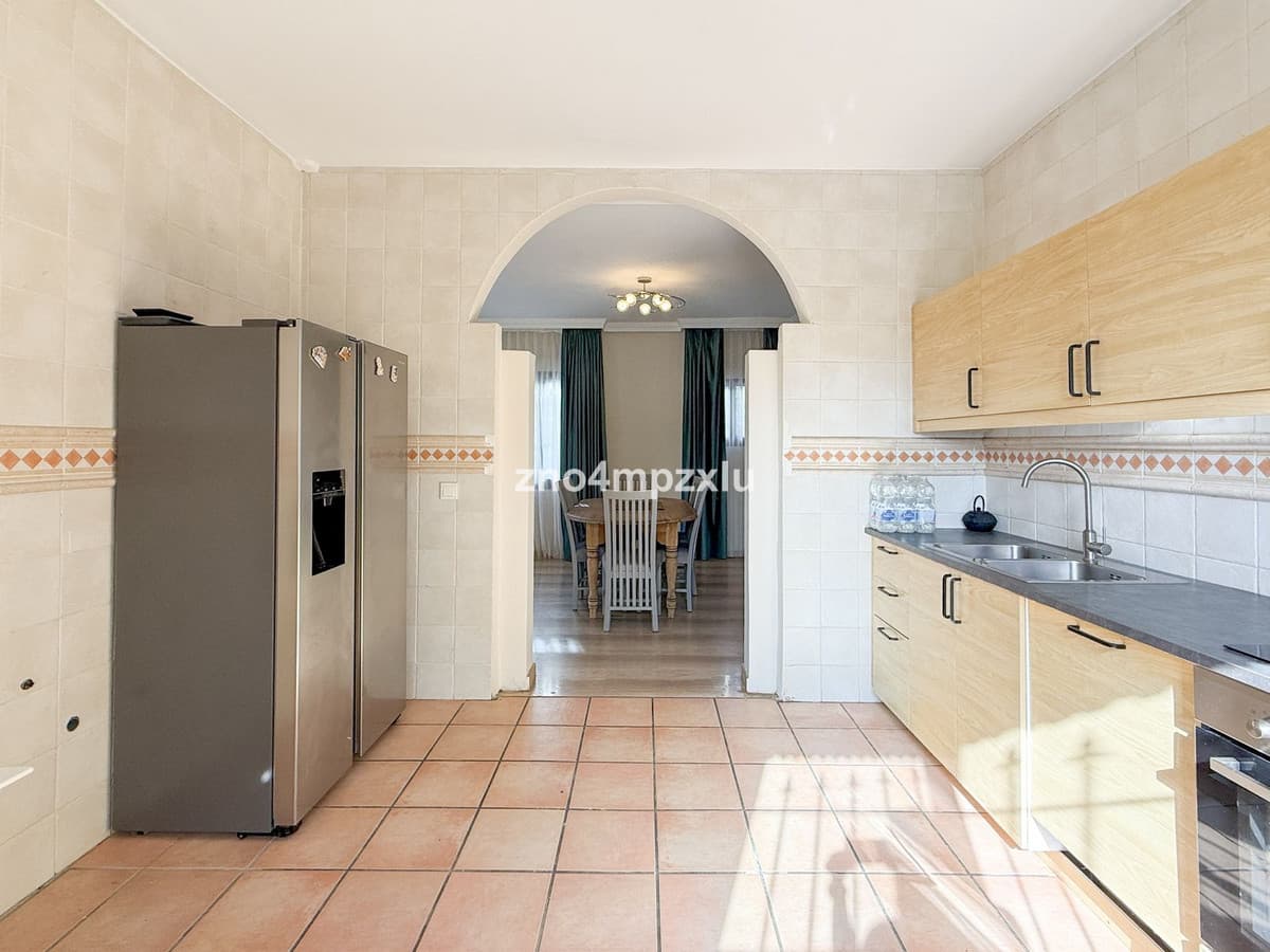 Detached Villa in Guadalmina Baja — photo 8 of 10