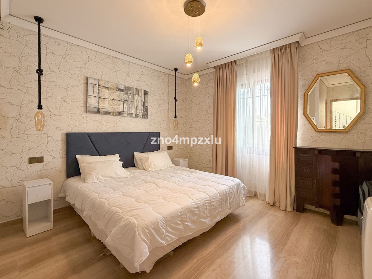 Detached Villa in Guadalmina Baja — photo 9 of 10