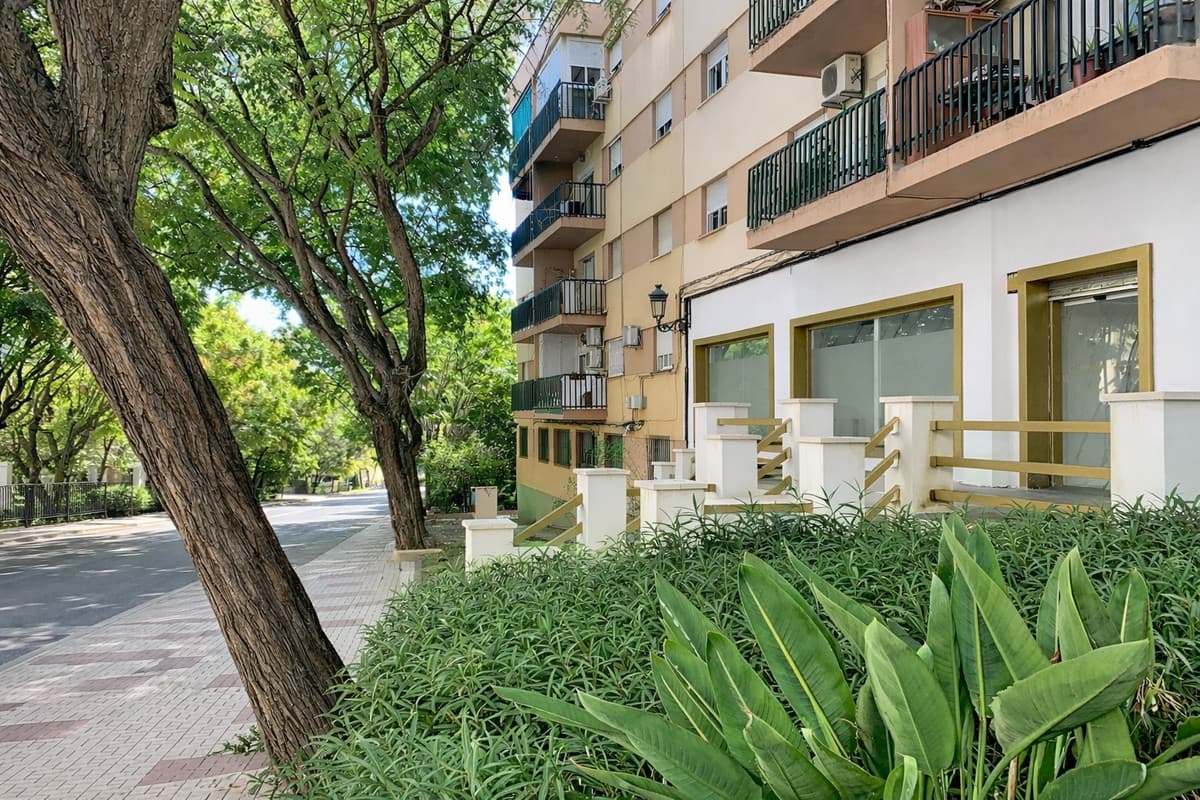 Middle Floor Apartment in Estepona — photo 2 of 10