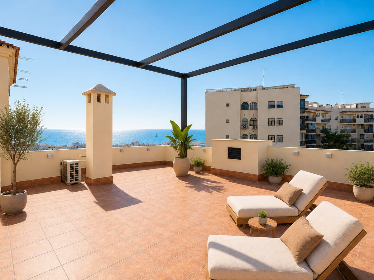 Middle Floor Apartment in Estepona — photo 1 of 10