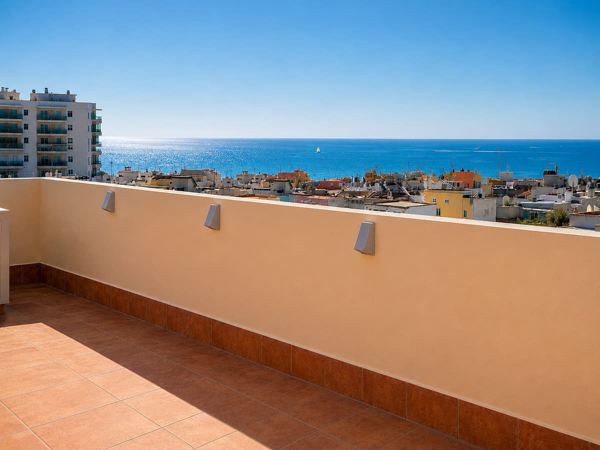 Middle Floor Apartment in Estepona — photo 4 of 10