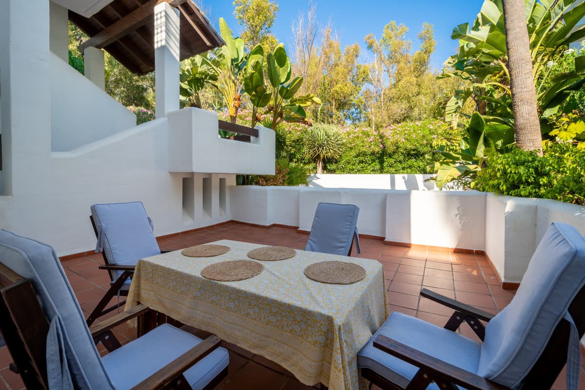 Ground Floor Apartment in Estepona — photo 2 of 10