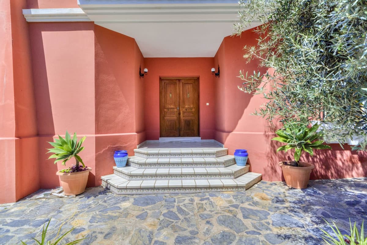 Detached Villa in Marbella — photo 4 of 10