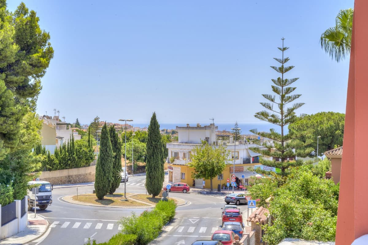 Detached Villa in Marbella — photo 6 of 10