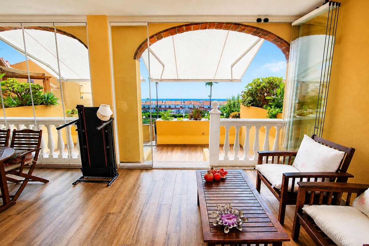 Ground Floor Apartment in La Duquesa — photo 4 of 10