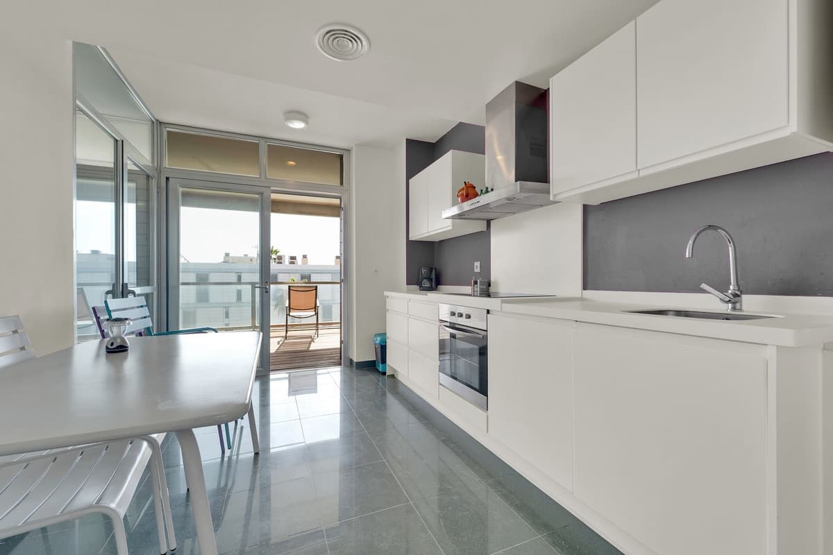Middle Floor Apartment in Manilva — photo 4 of 10