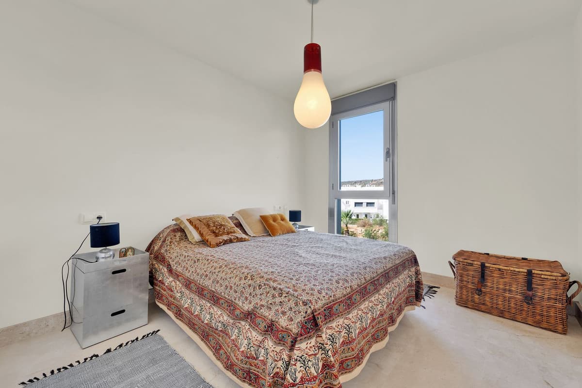 Middle Floor Apartment in Manilva — photo 8 of 10