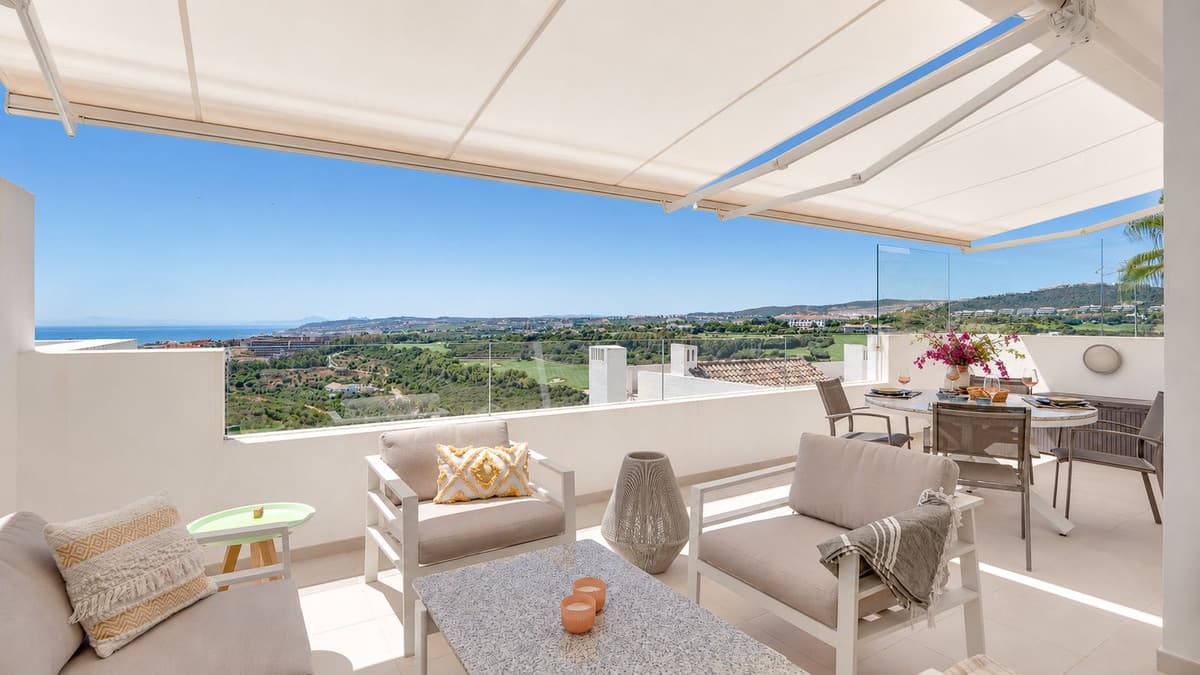 Penthouse in Casares — photo 1 of 10