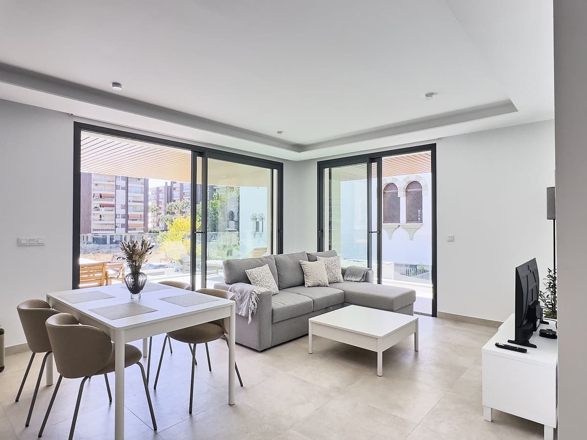 Middle Floor Apartment in Fuengirola — photo 5 of 10
