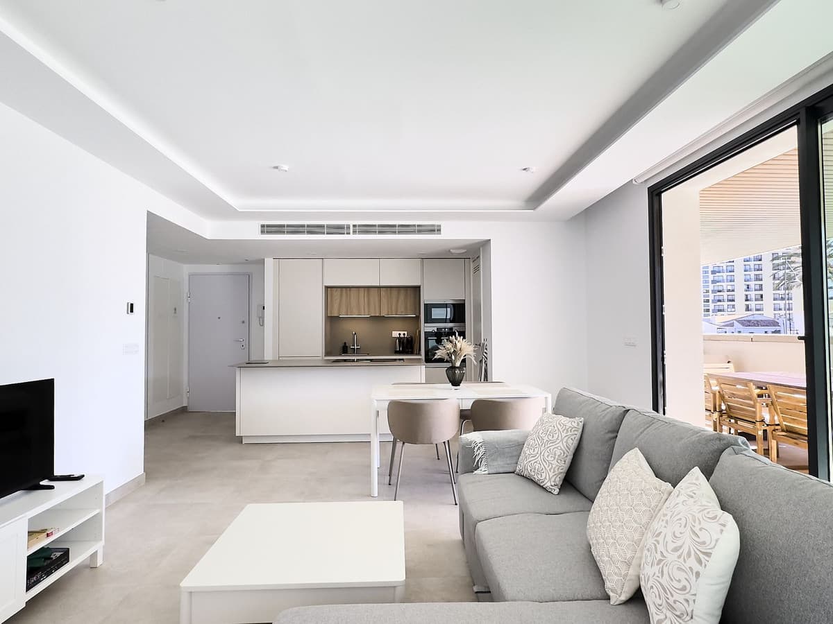 Middle Floor Apartment in Fuengirola — photo 7 of 10
