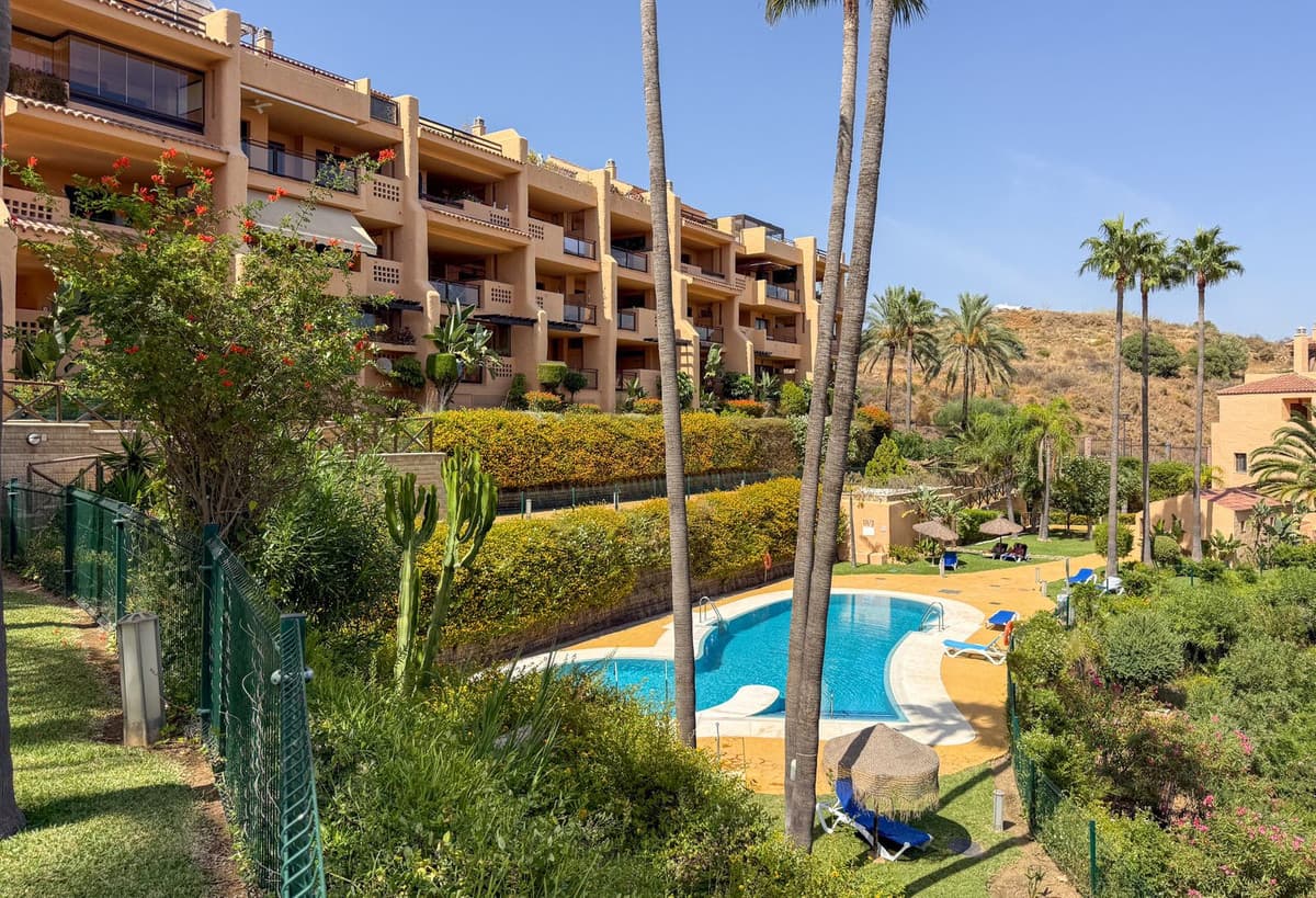 Middle Floor Apartment in La Cala de Mijas — photo 1 of 10