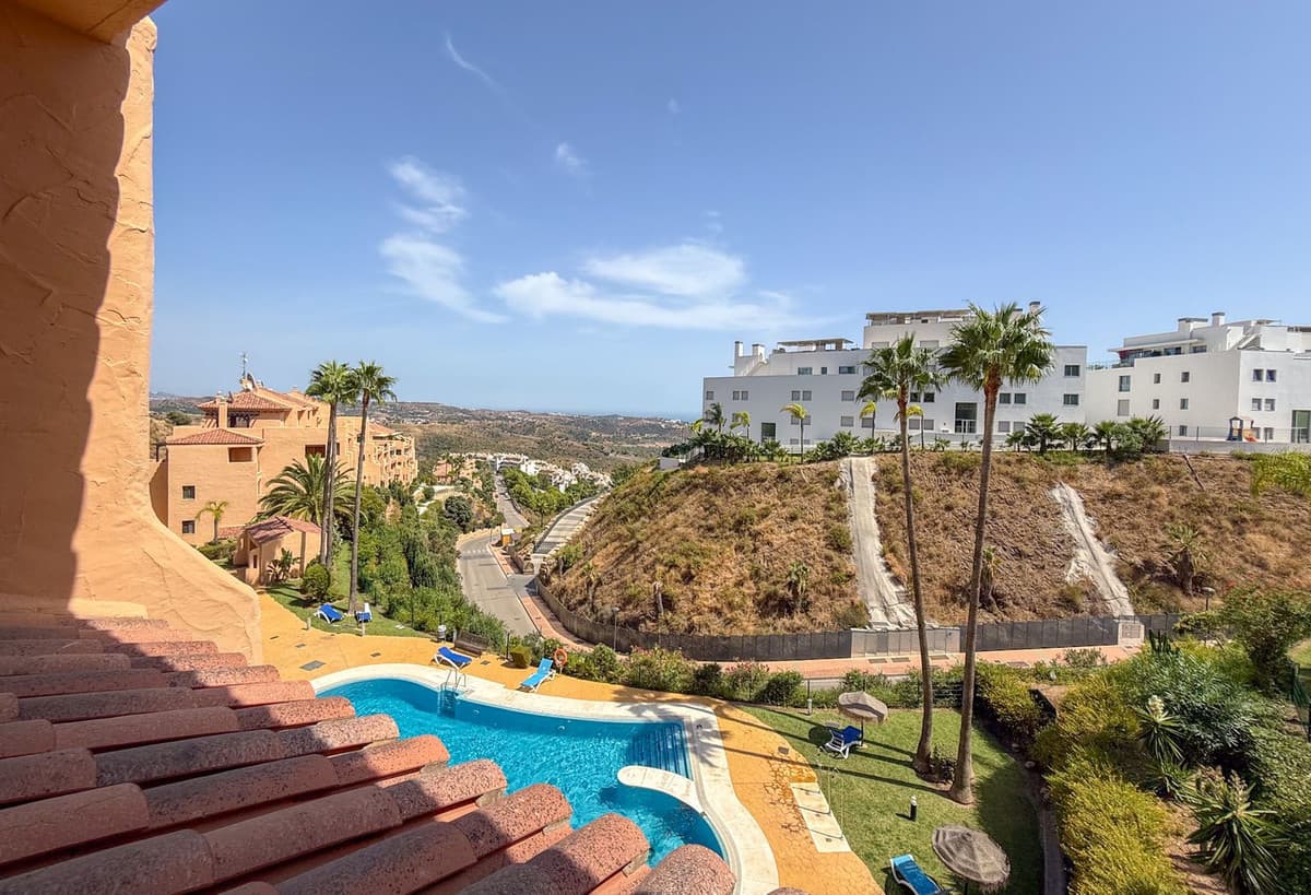 Middle Floor Apartment in La Cala de Mijas — photo 3 of 10