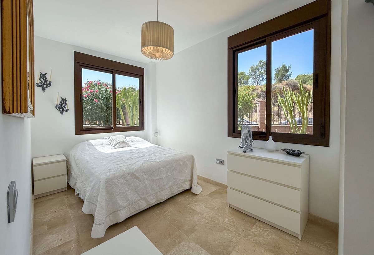 Middle Floor Apartment in La Cala de Mijas — photo 10 of 10