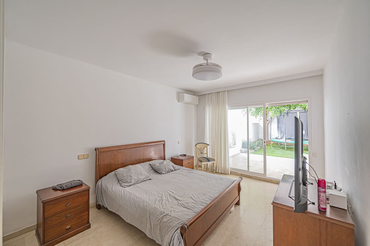 Ground Floor Apartment in Río Real — photo 5 of 10
