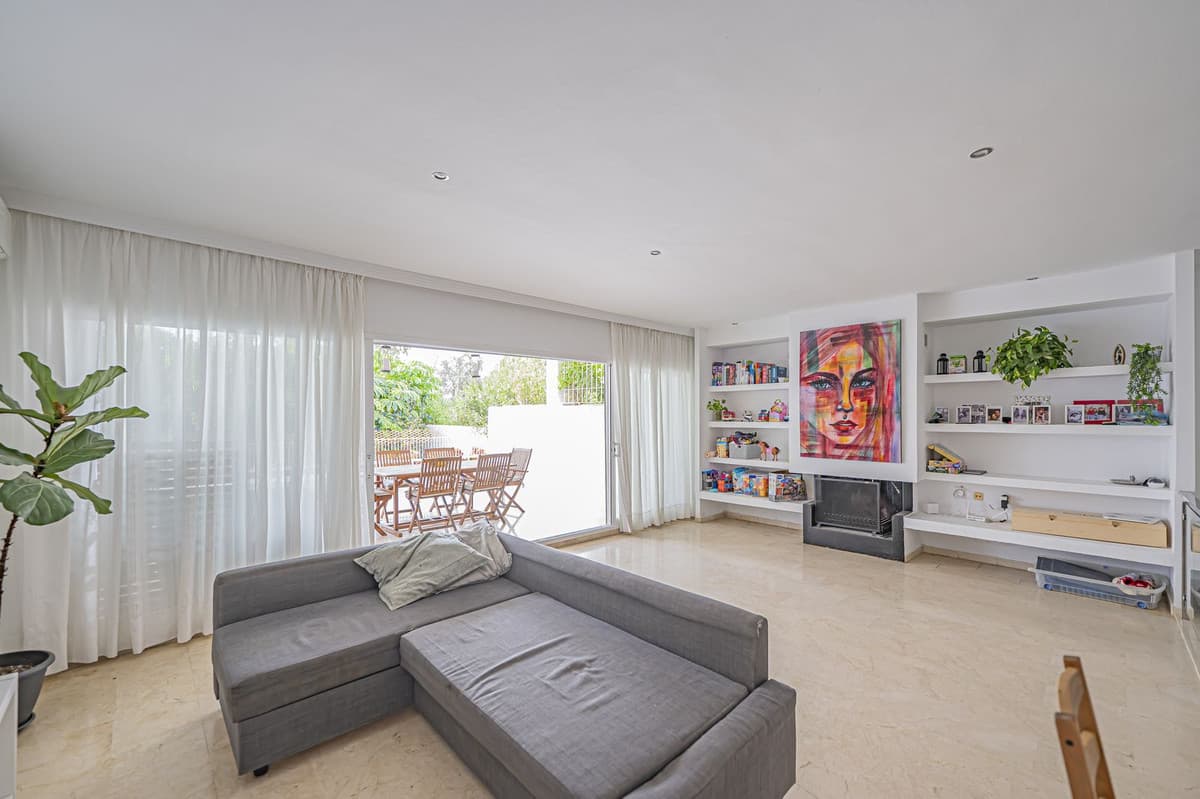 Ground Floor Apartment in Río Real — photo 6 of 10