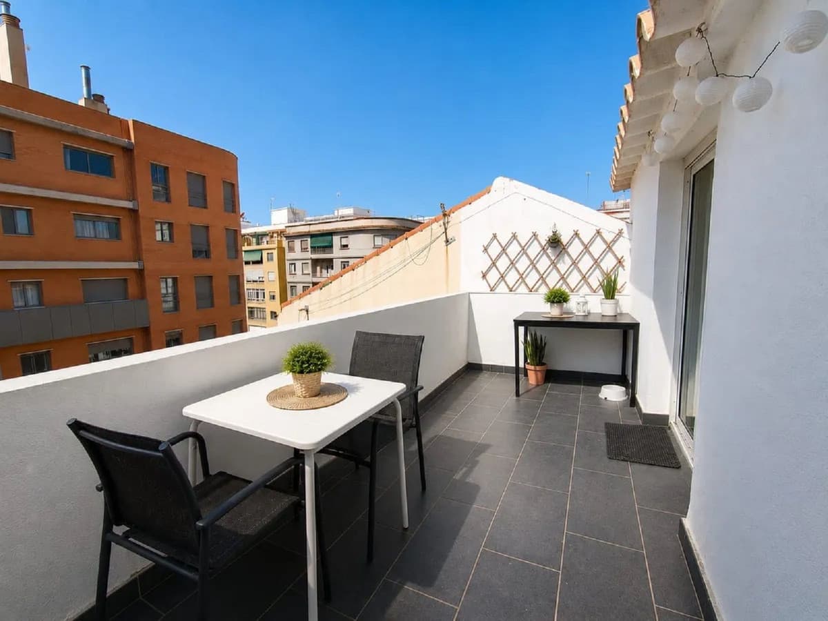 Penthouse in Málaga Centro — photo 1 of 10