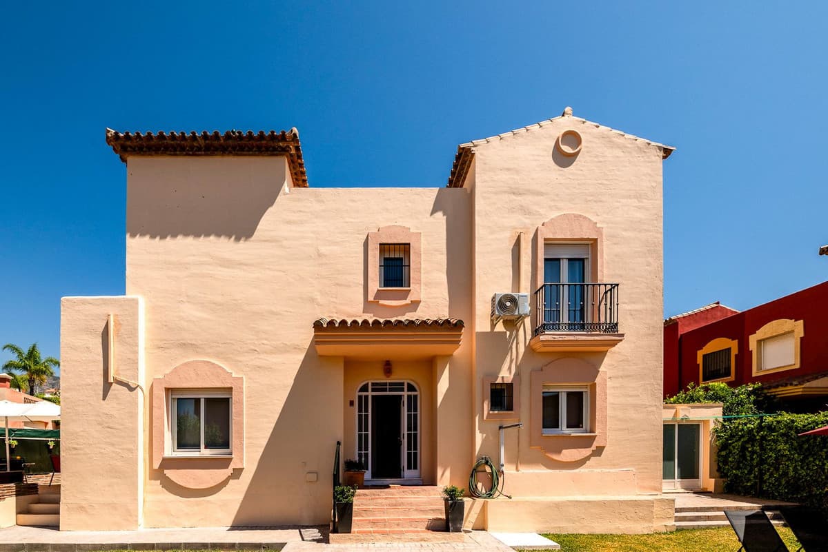 Semi-Detached House in Marbella — photo 4 of 10