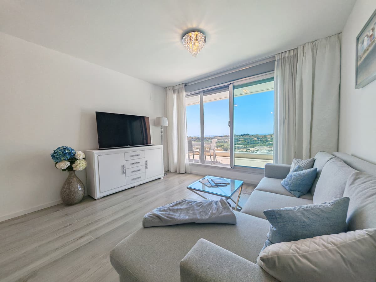 Middle Floor Apartment in Cancelada — photo 2 of 10