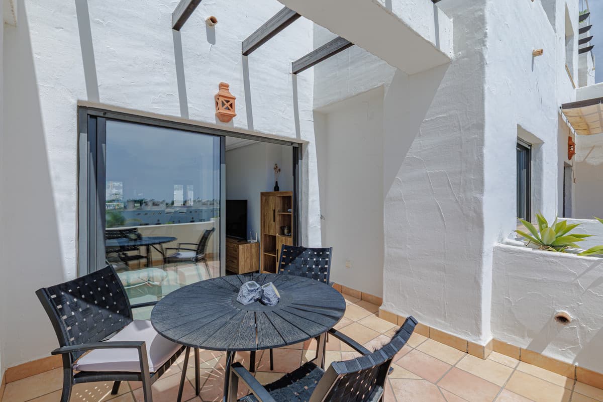Penthouse Duplex in Estepona — photo 4 of 10