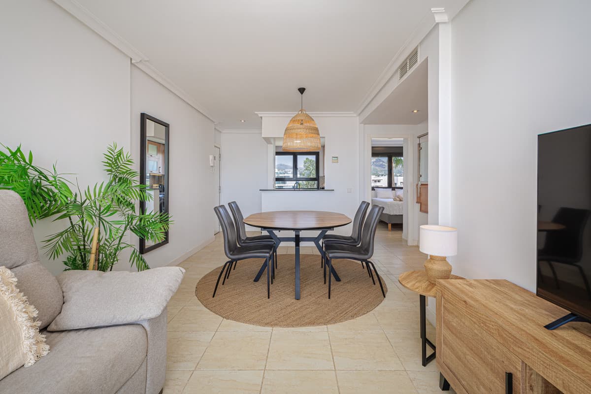 Penthouse Duplex in Estepona — photo 9 of 10