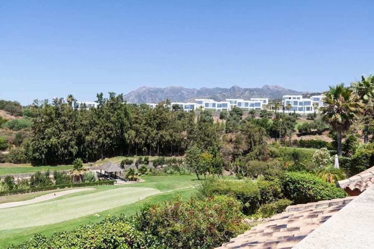 Semi-Detached House in Marbella — photo 2 of 10