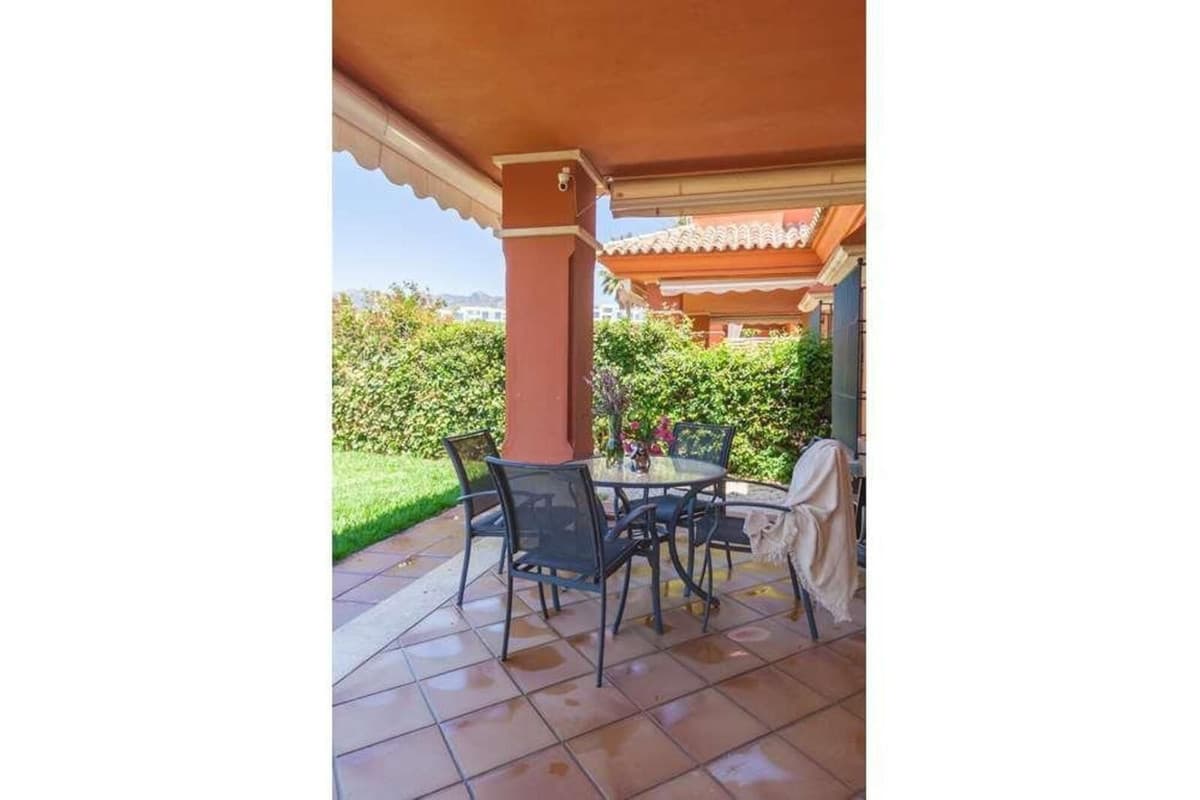 Semi-Detached House in Marbella — photo 4 of 10