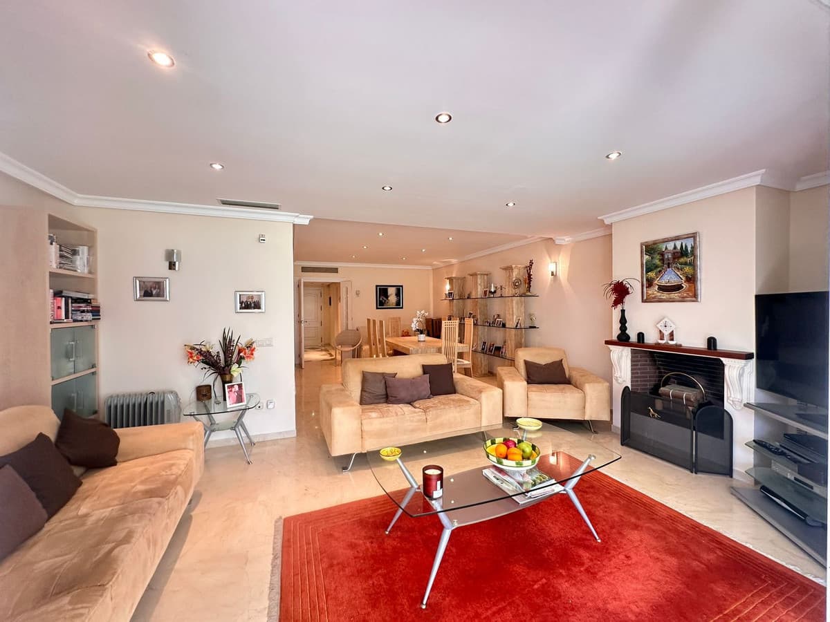 Ground Floor Apartment in Estepona — photo 9 of 10
