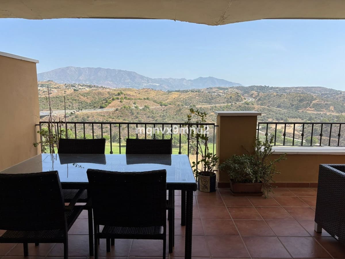 Middle Floor Apartment in La Cala de Mijas — photo 4 of 10