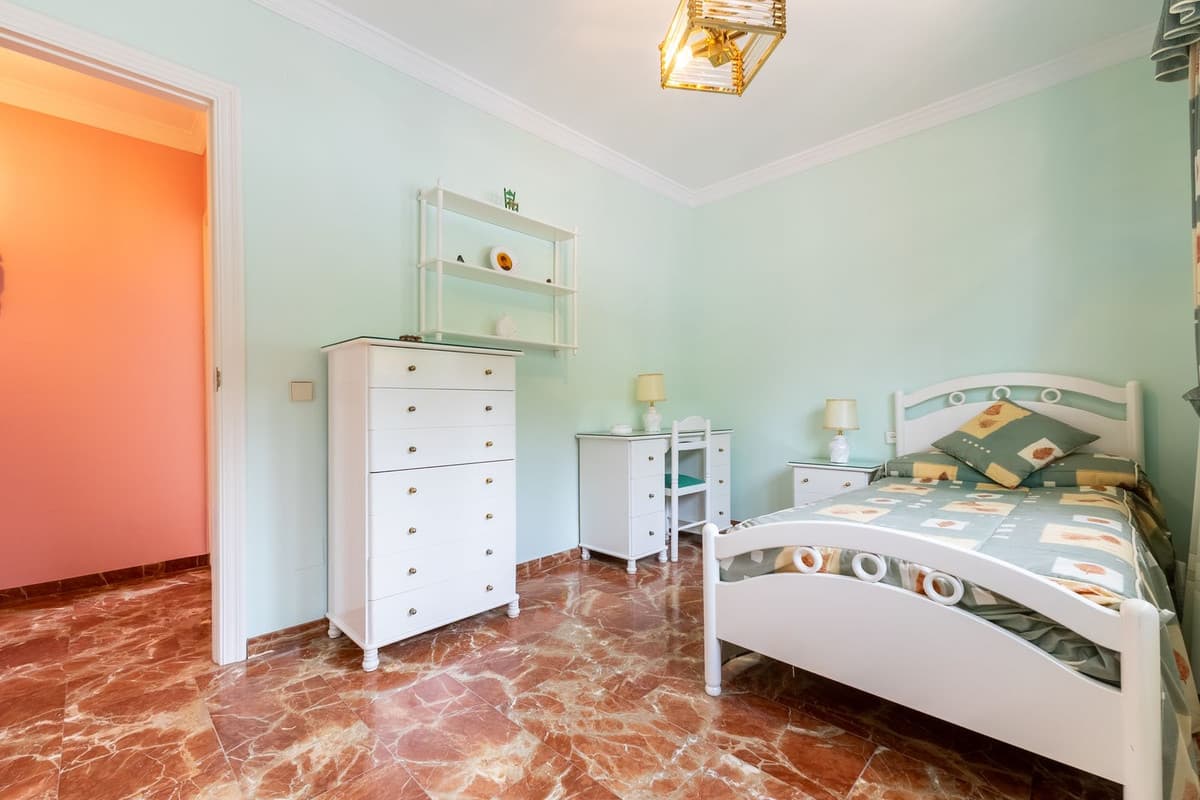 Detached Villa in Alhaurín de la Torre — photo 4 of 10