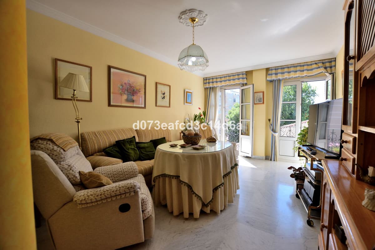 Middle Floor Apartment in Ronda — photo 1 of 10