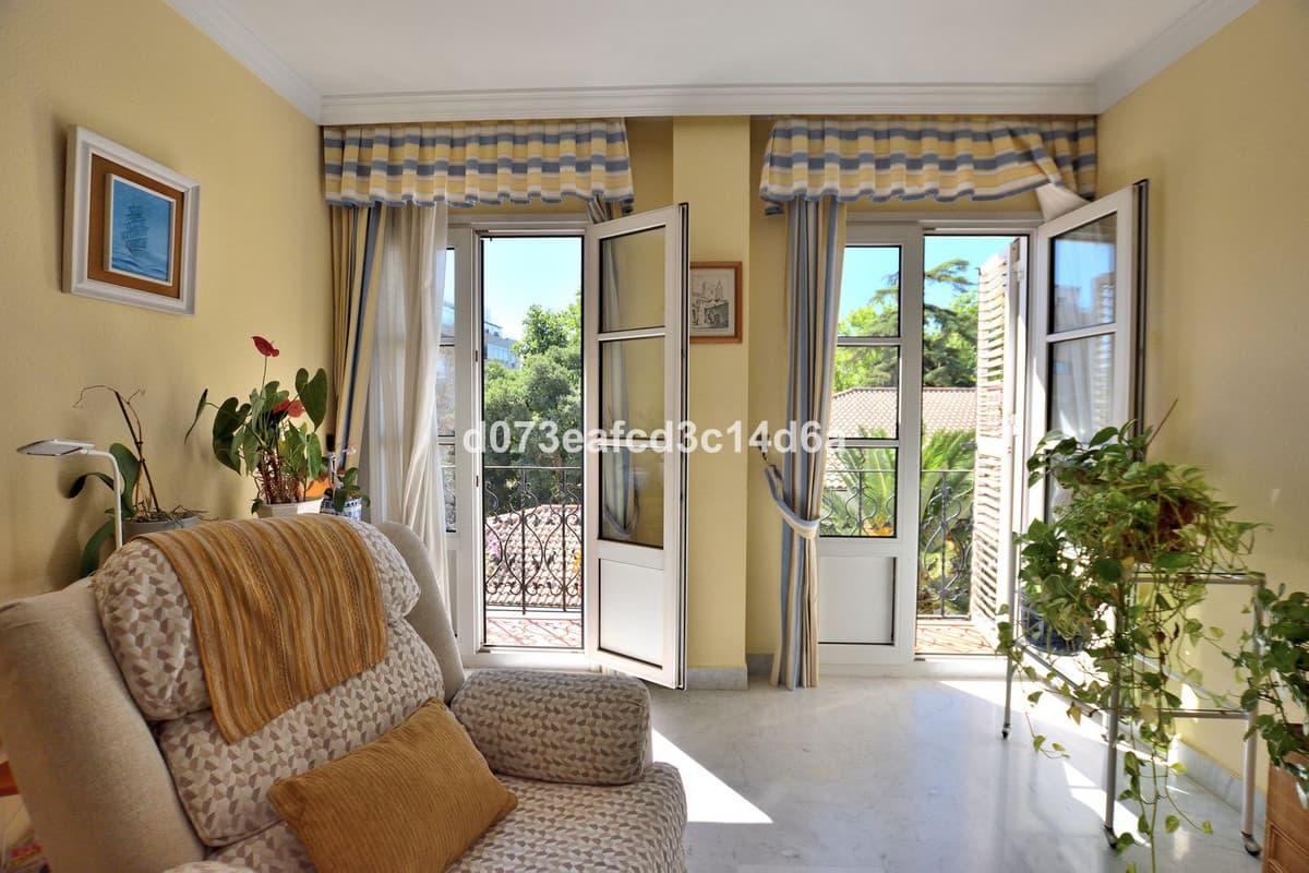 Middle Floor Apartment in Ronda — photo 6 of 10