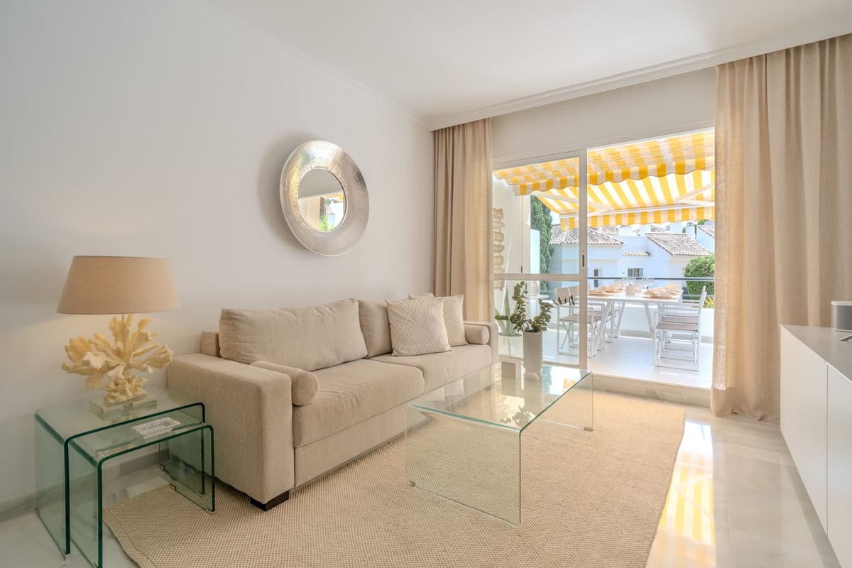 Top Floor Apartment in Nueva Andalucía — photo 5 of 10