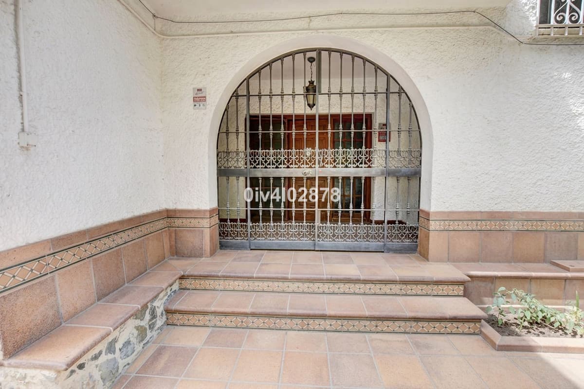 Detached Villa in Málaga — photo 6 of 10