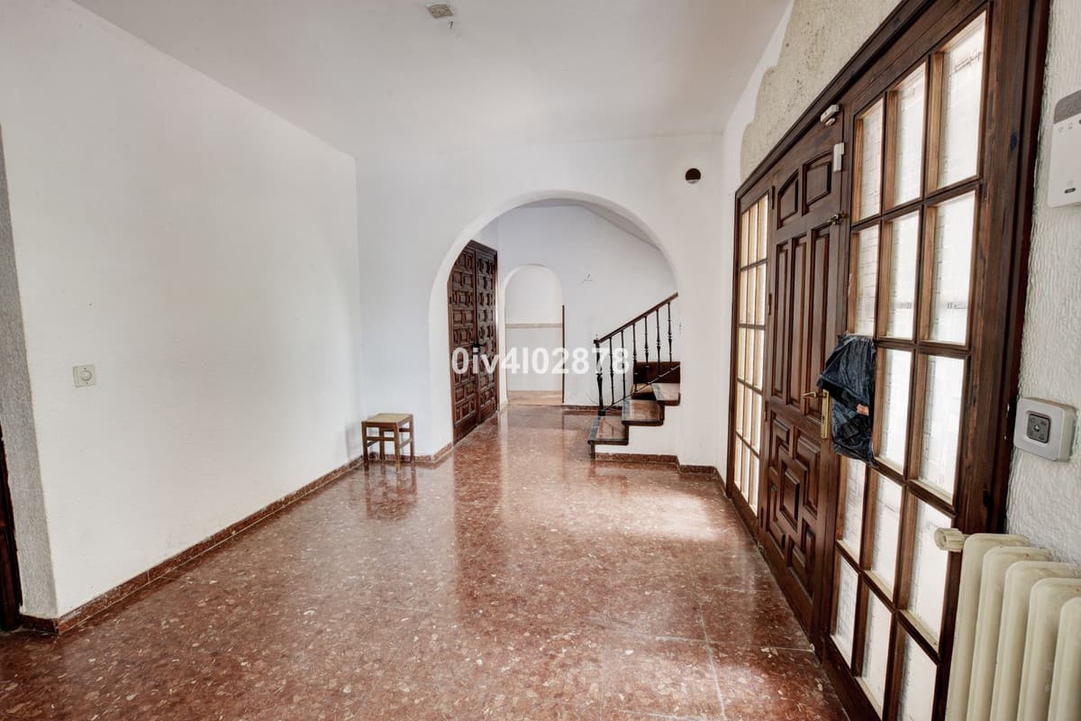 Detached Villa in Málaga — photo 9 of 10