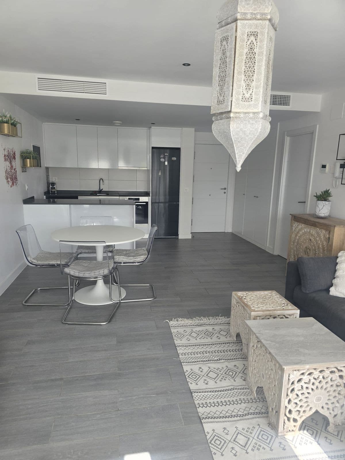 Middle Floor Apartment in El Faro — photo 9 of 10