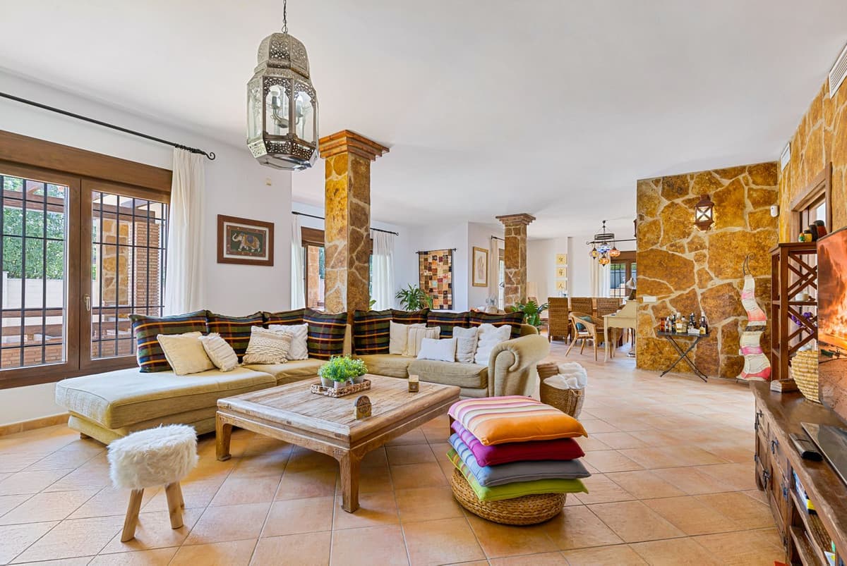 Detached Villa in Alhaurín de la Torre — photo 9 of 10