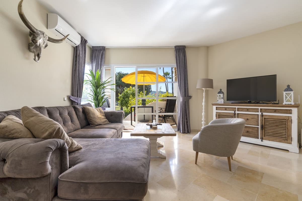 Ground Floor Apartment in Mijas Golf — photo 5 of 10