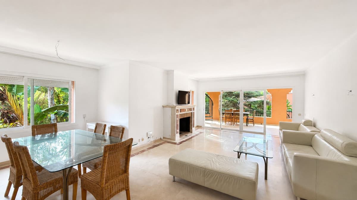 Penthouse Duplex in Estepona — photo 6 of 10