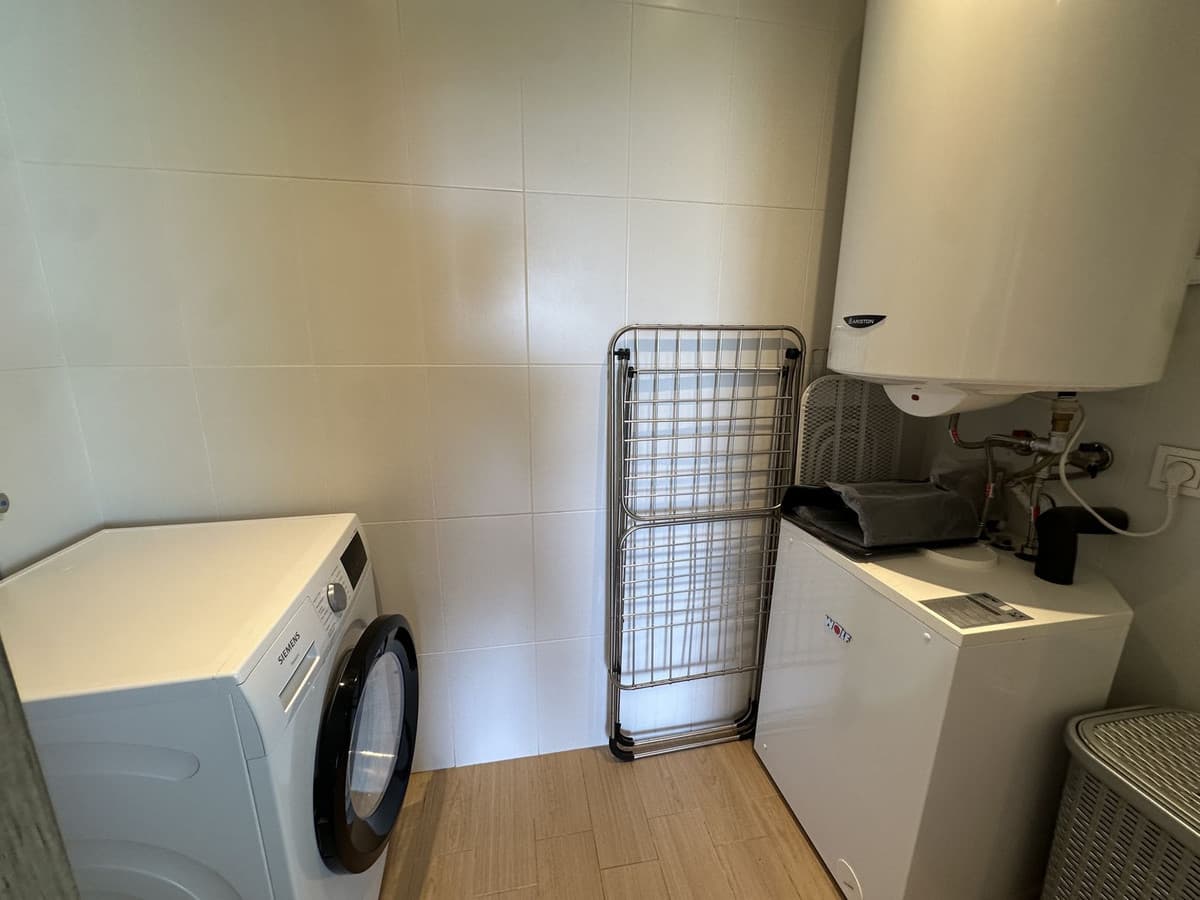 Middle Floor Apartment in Benahavís — photo 7 of 10