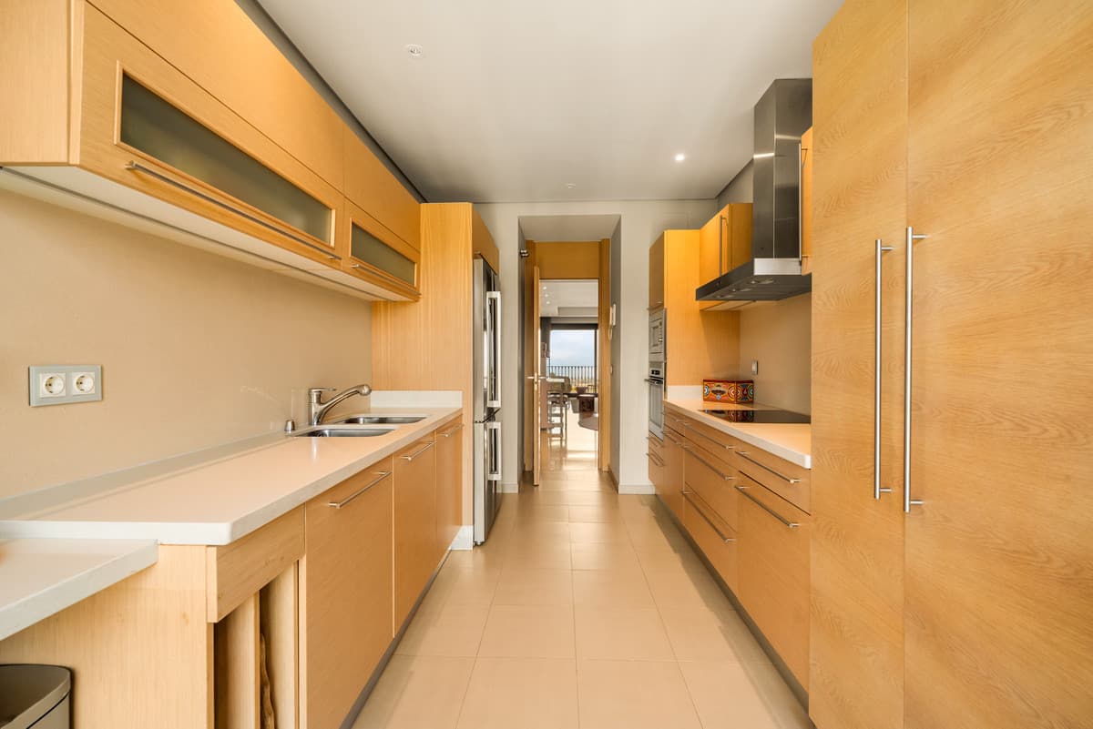 Middle Floor Apartment in La Quinta — photo 9 of 10