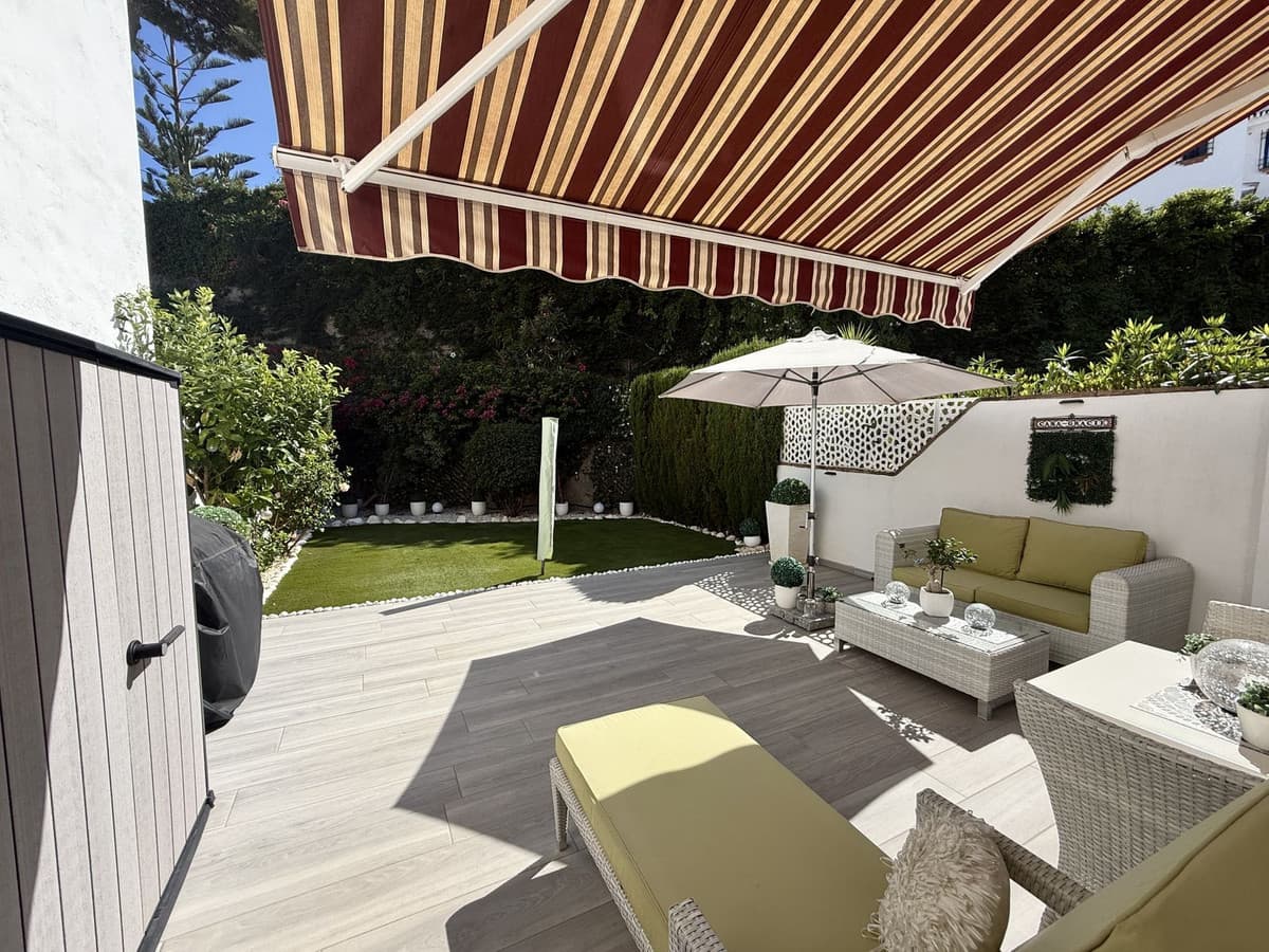 Townhouse in Riviera del Sol — photo 1 of 10