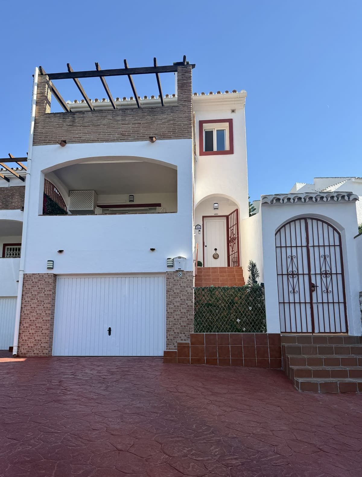 Townhouse in Riviera del Sol — photo 5 of 10