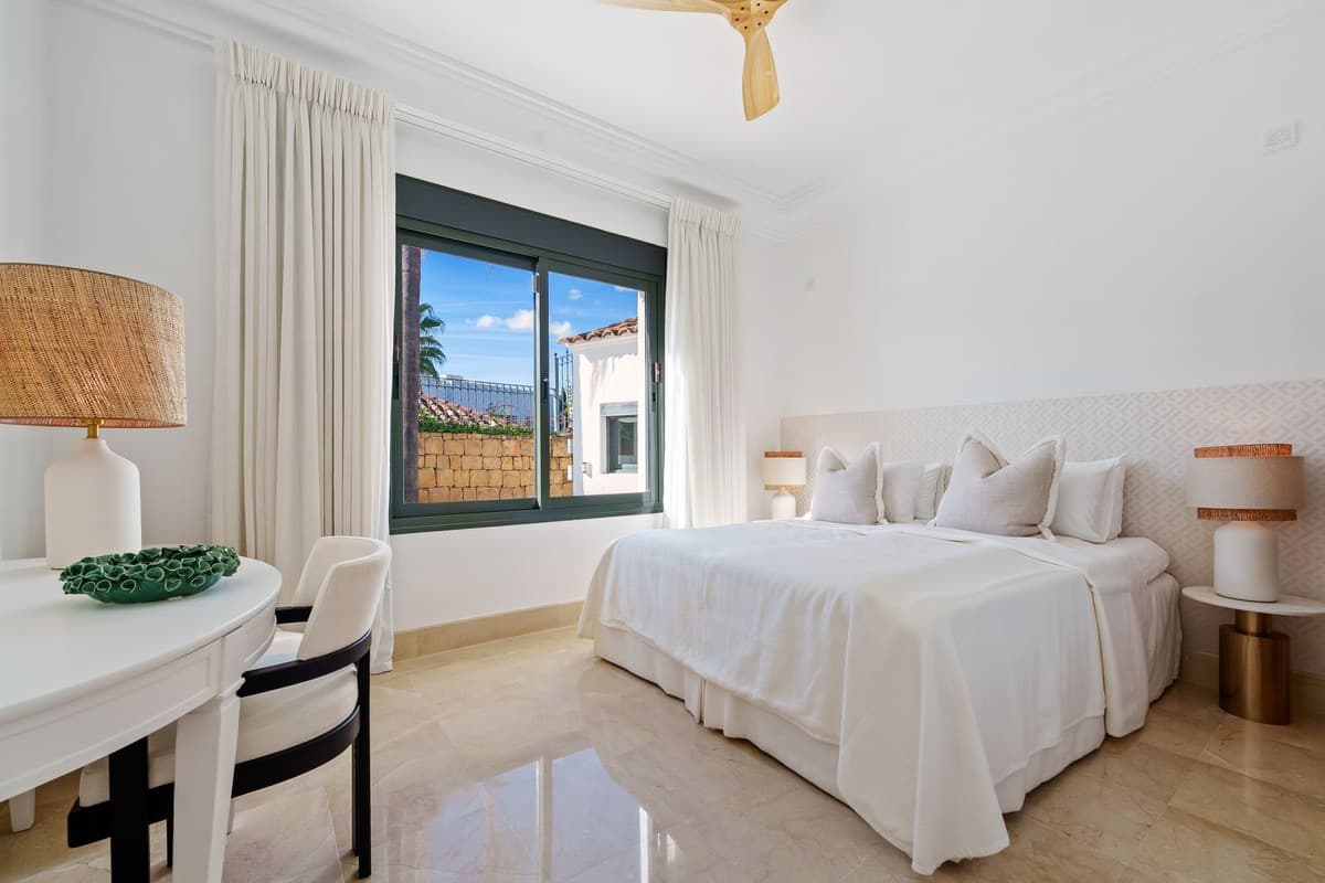 Detached Villa in Nueva Andalucía — photo 6 of 10
